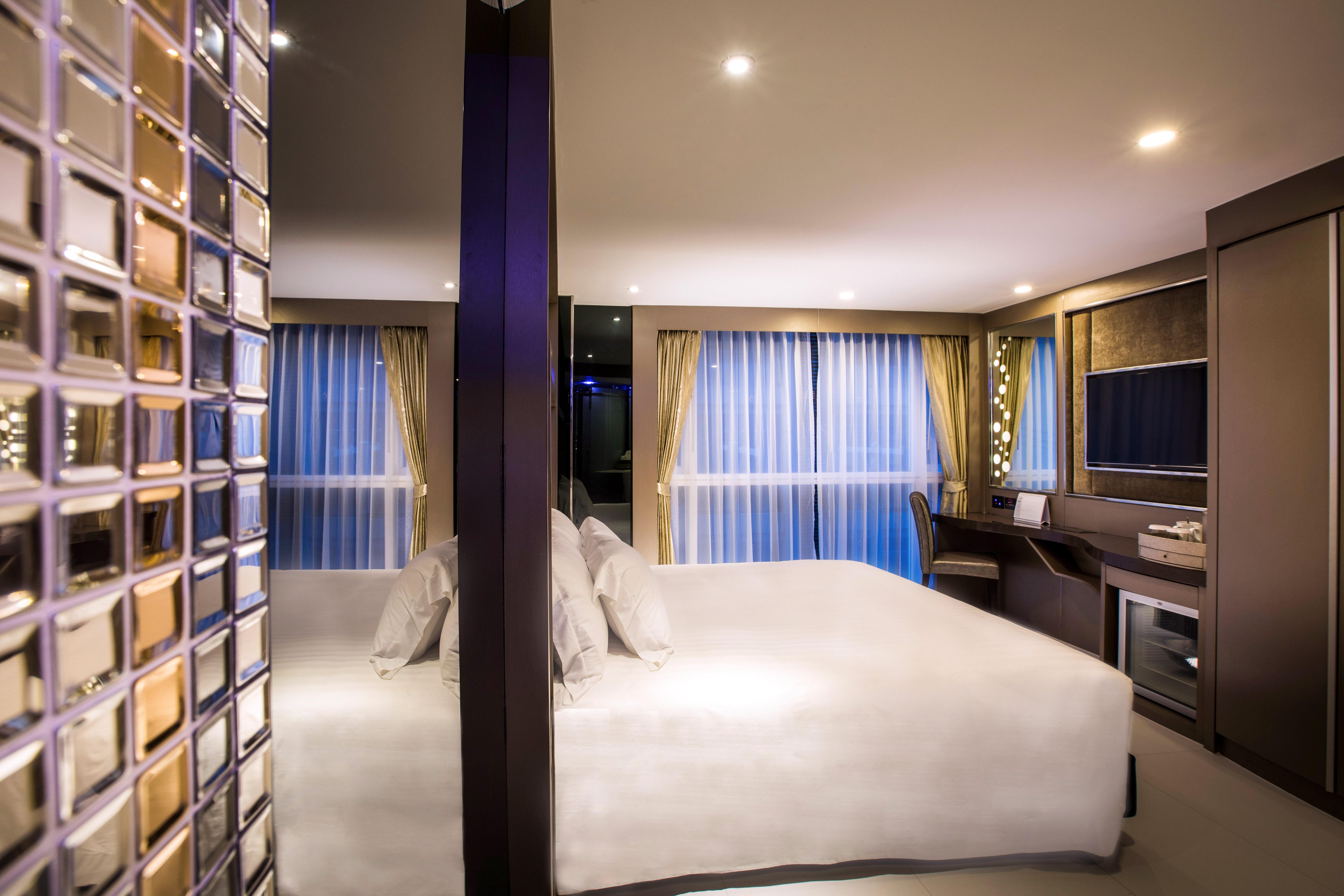 Azure Hotel Pattaya Bagian luar foto