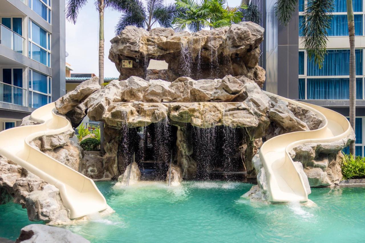 Azure Hotel Pattaya Bagian luar foto